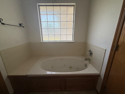 616 Morningside Dr, Yukon