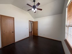 616 Morningside Dr, Yukon