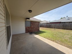 616 Morningside Dr, Yukon