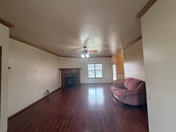 616 Morningside Dr, Yukon