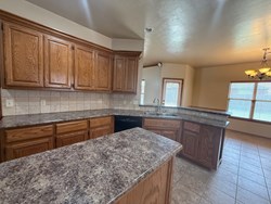616 Morningside Dr, Yukon