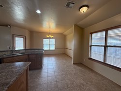 616 Morningside Dr, Yukon