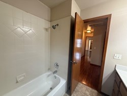 616 Morningside Dr, Yukon