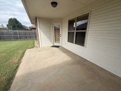 616 Morningside Dr, Yukon