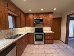 1940 Ives Way, Choctaw