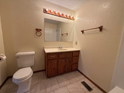 1940 Ives Way, Choctaw