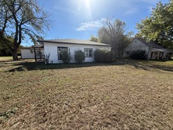 105 S Magnolia St, Crescent