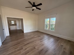 105 S Magnolia St, Crescent