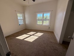 105 S Magnolia St, Crescent