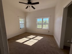 105 S Magnolia St, Crescent