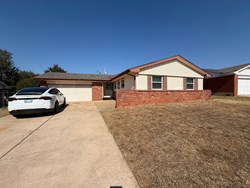 5813 NW 66th St, Warr Acres