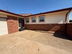 5813 NW 66th St, Warr Acres