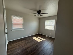 5813 NW 66th St, Warr Acres