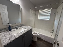 5813 NW 66th St, Warr Acres