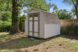 8936 E. 33 Pl., Tulsa