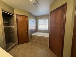 18509 Chestnut Oak Dr, Edmond