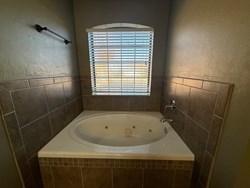 18509 Chestnut Oak Dr, Edmond