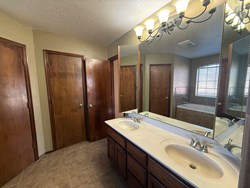 18509 Chestnut Oak Dr, Edmond