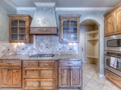 8680 E 105th Ct, Tulsa