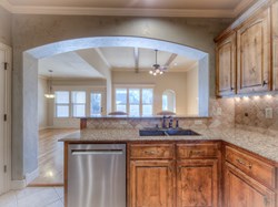 8680 E 105th Ct, Tulsa