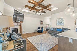 2253 N Payton Ct, Mustang