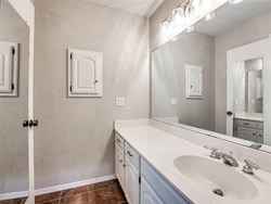 4605 Dove Tree Ln, Oklahoma City