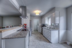 6712 E 51st Pl, Tulsa