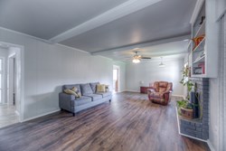 6712 E 51st Pl, Tulsa