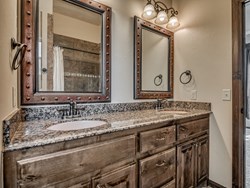 701 Tacoma Bridge Ct, Edmond