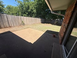 1015 Swan Lake Ct, Edmond