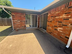 1015 Swan Lake Ct, Edmond