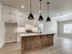 8401 Hazelwood Way, Edmond