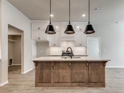 8401 Hazelwood Way, Edmond