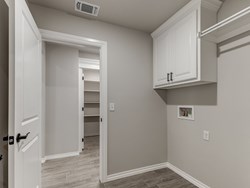 8401 Hazelwood Way, Edmond