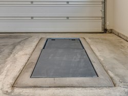 8401 Hazelwood Way, Edmond