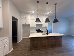 8401 Hazelwood Way, Edmond