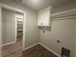 8401 Hazelwood Way, Edmond