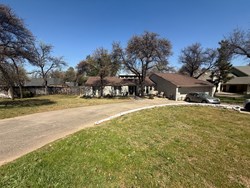 1925 Bunting Ct, Edmond