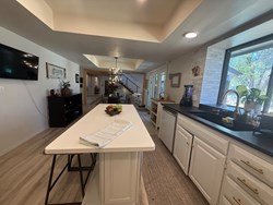 1925 Bunting Ct, Edmond