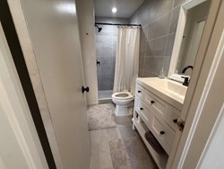 1925 Bunting Ct, Edmond