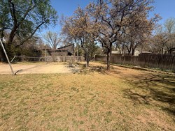 1925 Bunting Ct, Edmond