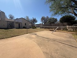 1925 Bunting Ct, Edmond