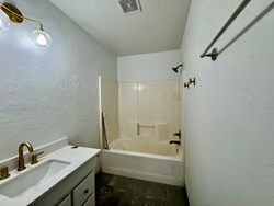 223 W 6th St, Edmond
