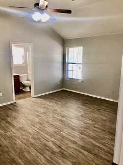 233 Spring Creek Rd, Oklahoma City