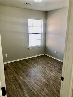 233 Spring Creek Rd, Oklahoma City