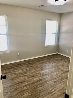 233 Spring Creek Rd, Oklahoma City