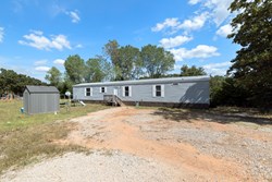 329374 E 936 Road, Luther