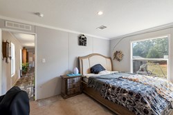 329374 E 936 Road, Luther