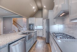 211 E 128th Pl S, Jenks
