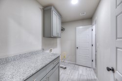 211 E 128th Pl S, Jenks